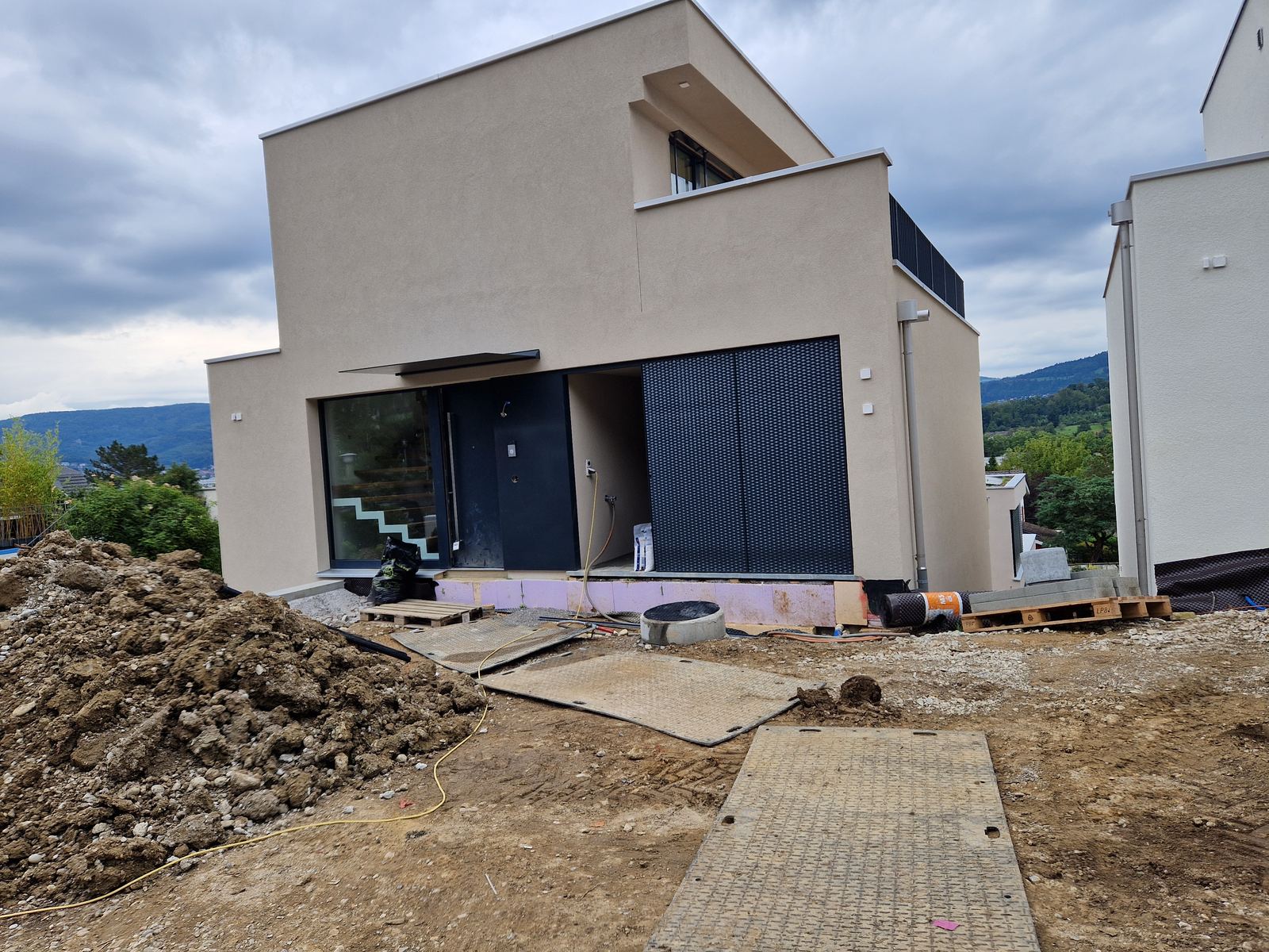 Neubau vor der Baureinigung